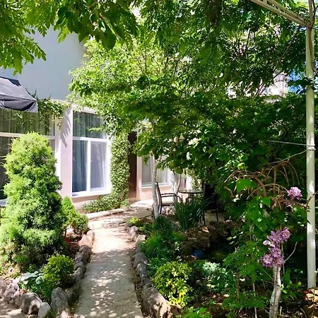 Guest house в гостевом доме Odesa